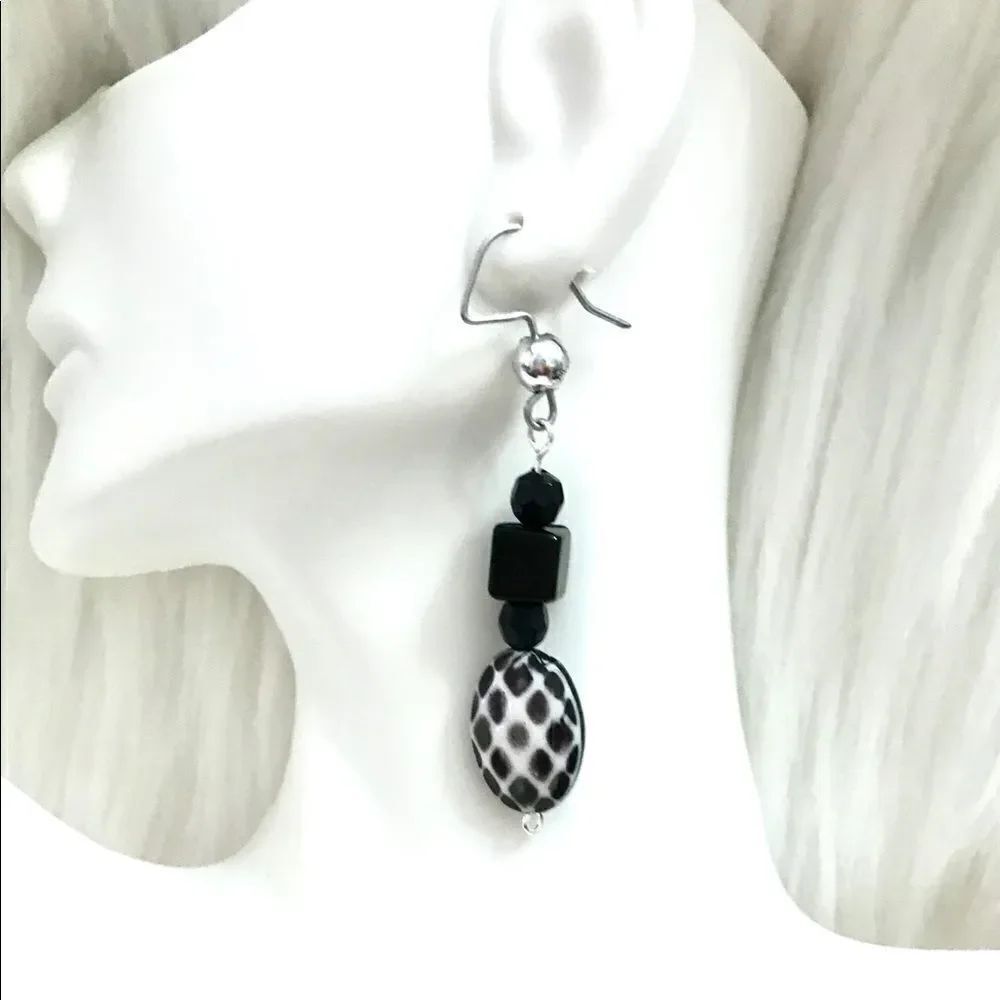 Black and white glass beaded earrings